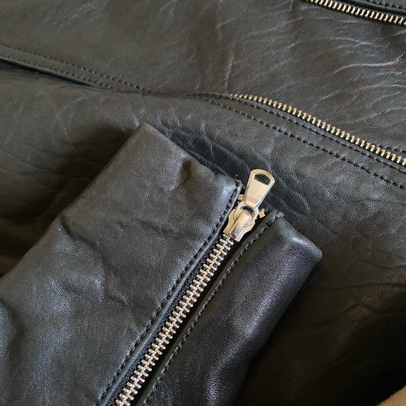 Danier Black Leather Jacket Size XS - Picture 6 of 9
